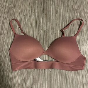 Victoria’s Secret Wireless Push Up Bra